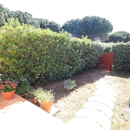 Appartement Rez-de-jardin Bord De Mer, Terrasse 30m², 5 Pers, Port Camargue - Fr-1-307-228