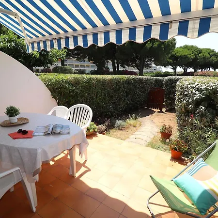 Appartement Rez-de-jardin Bord De Mer, Terrasse 30m², 5 Pers, Port Camargue - Fr-1-307-228