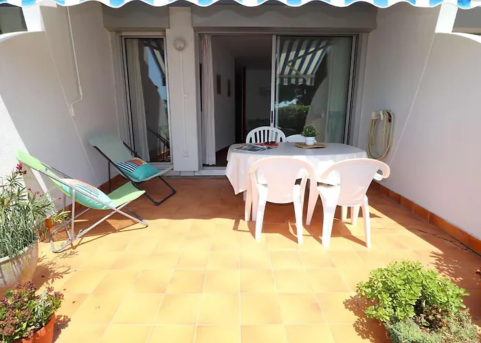 Апартаменты Rez-de-jardin Bord De Mer, Terrasse 30m², 5 Pers, Port Camargue - Fr-1-307-228 *